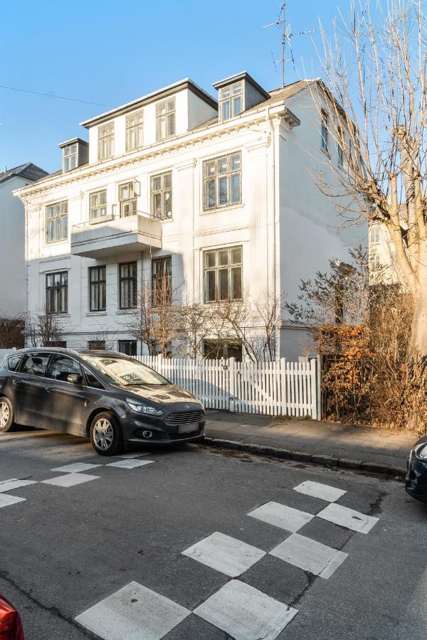 Rooms In Quiet White Villa Apartment Hortensiavej 8 On Frederiksberg C Kopenhagen Exterior foto